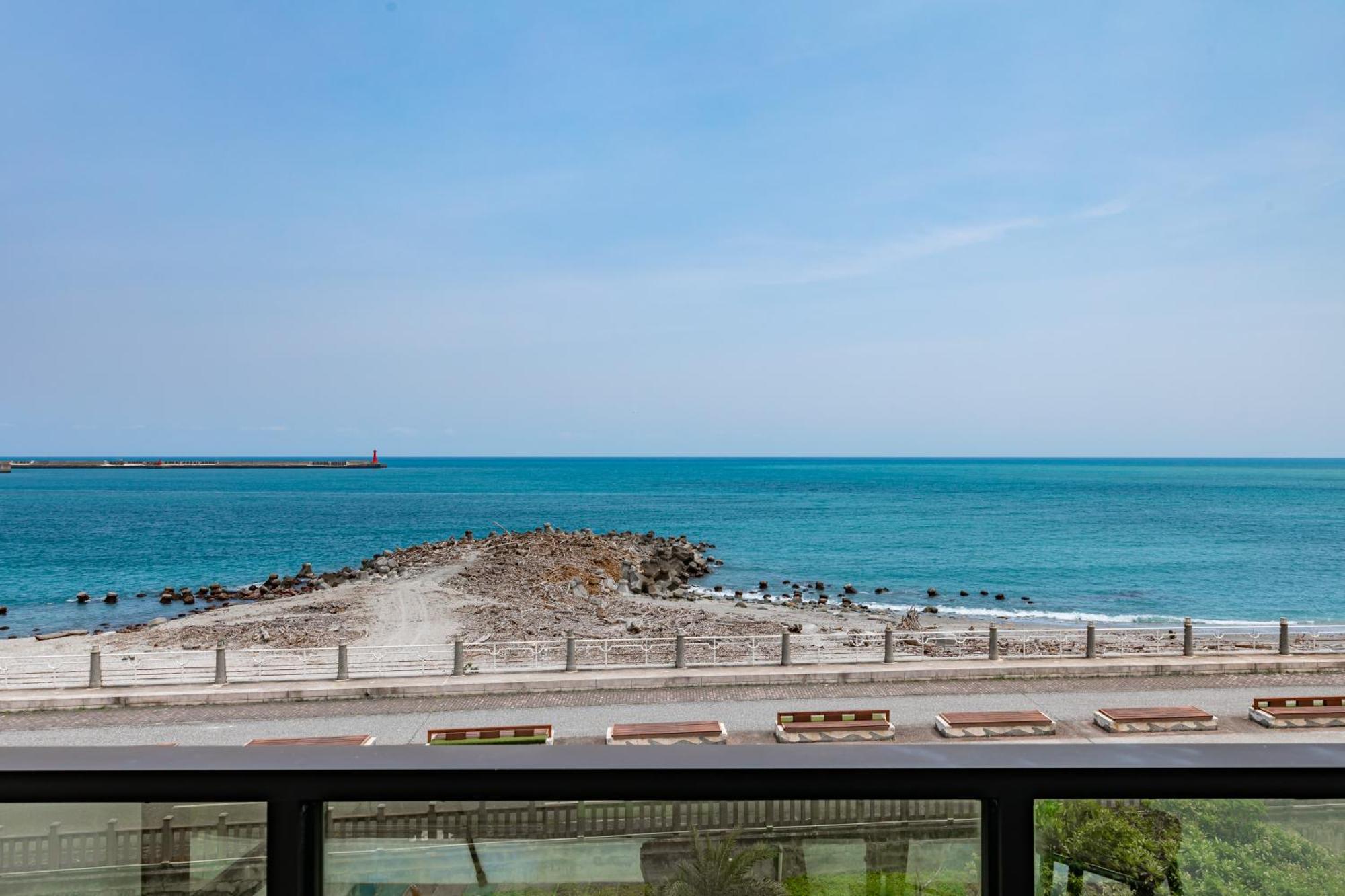 Hualien Unique Smart Stay With Sea View Bagian luar foto